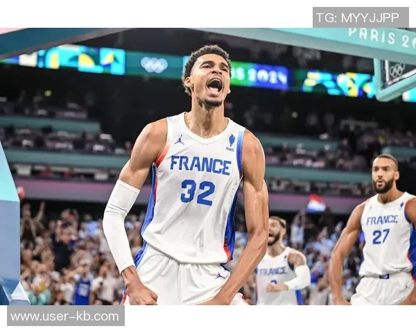 文班亚马上半场表现出色6投3中贡献11分7板1助1帽展现潜力